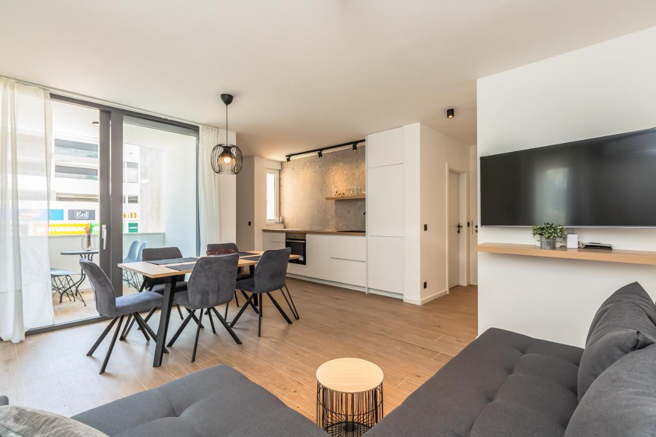 Vogue Apartments Omiš Esterno foto