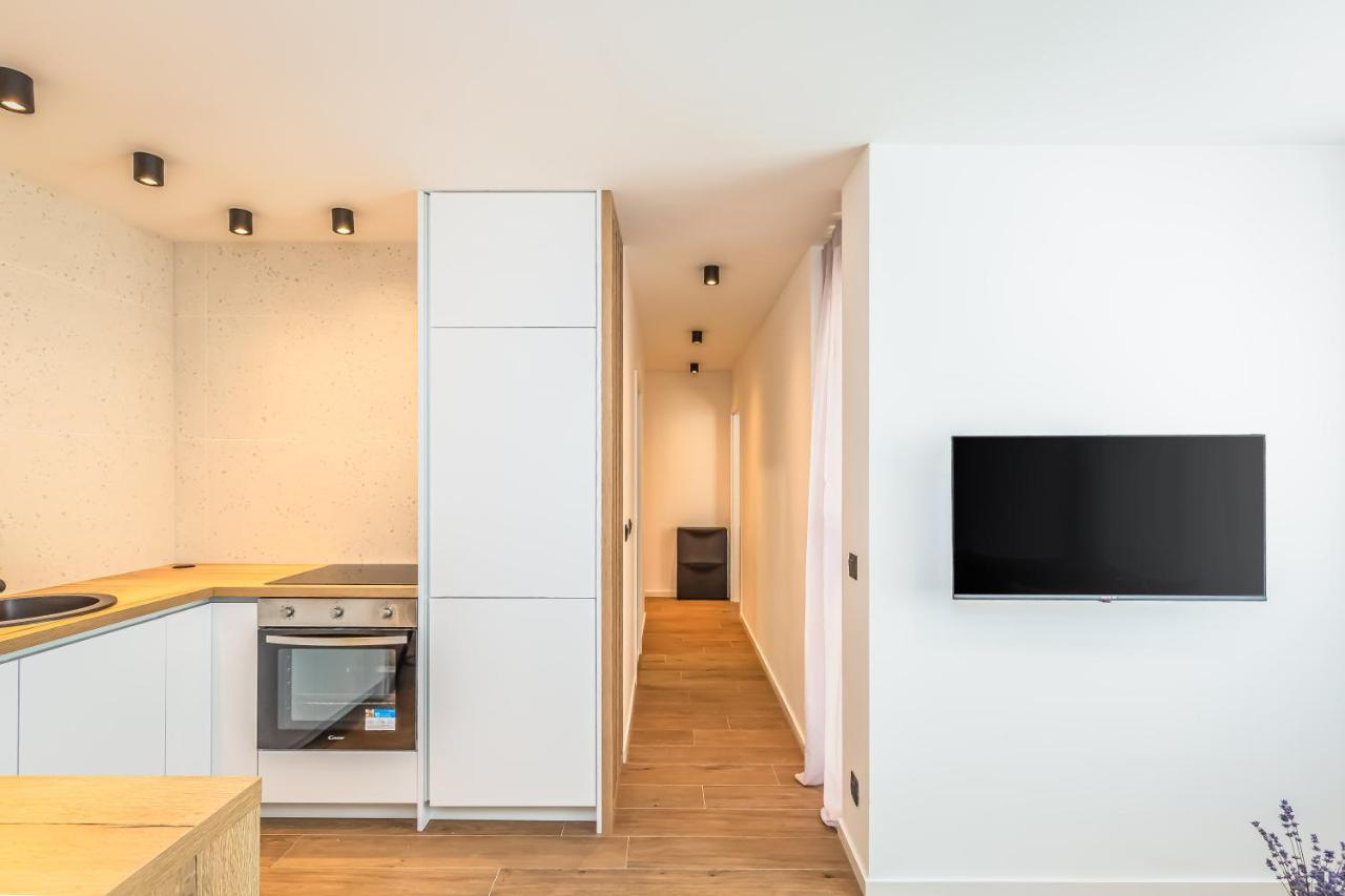 Vogue Apartments Omiš Esterno foto