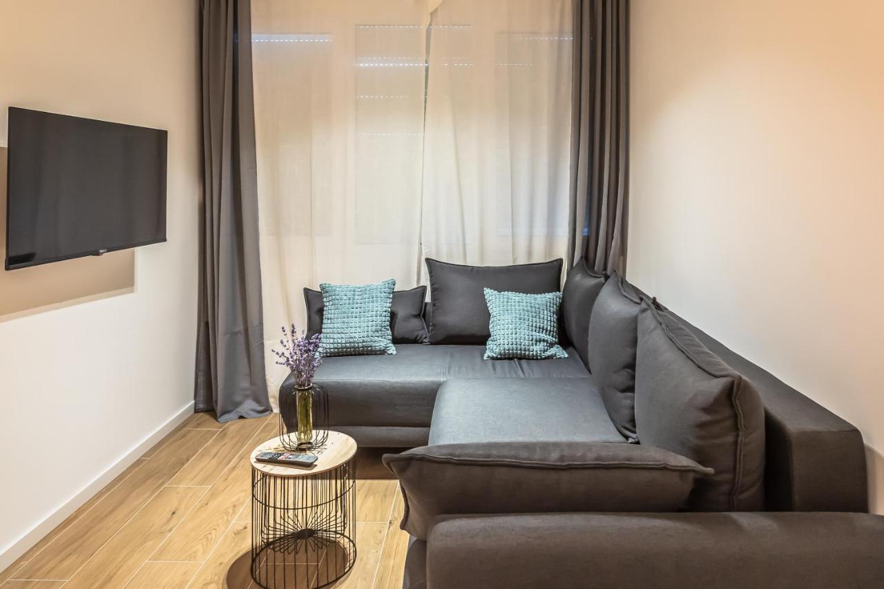 Vogue Apartments Omiš Esterno foto